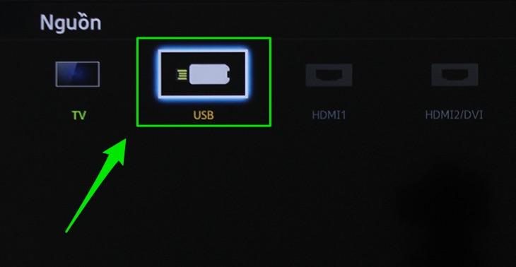 Thao tác kết nối USB với tivi thường