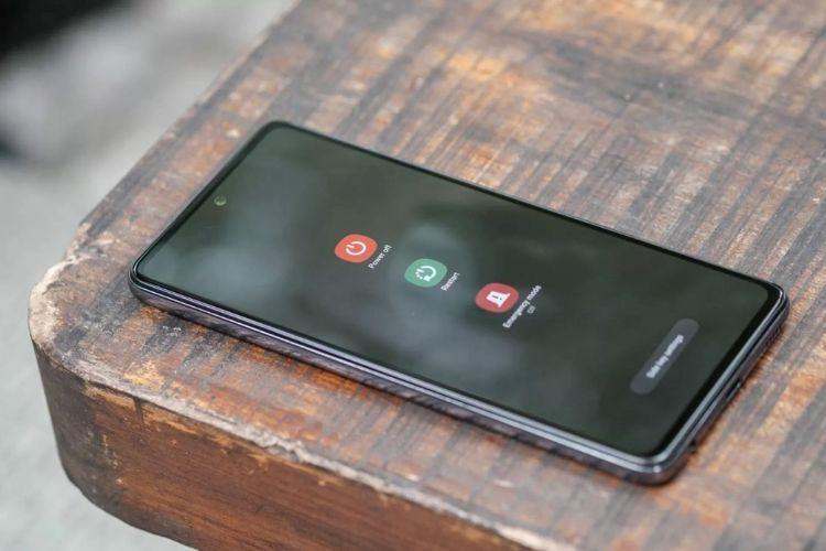 cách tắt nguồn điện thoại samsung